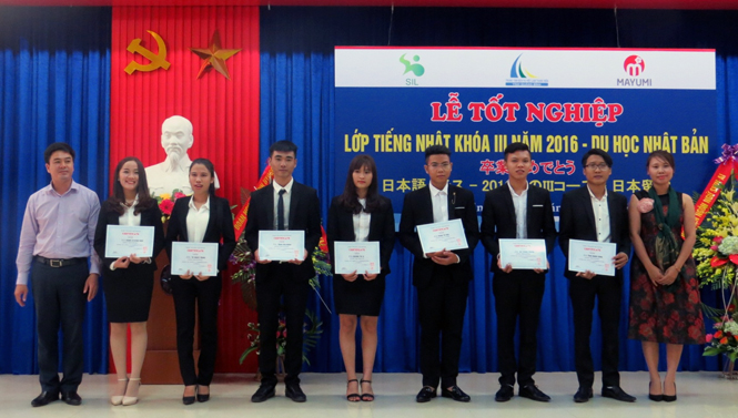 45 học viên tốt nghiệp lớp tiếng Nhật khóa III - năm 2016