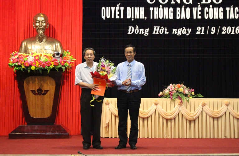 Thường trực Tỉnh ủy: Công bố quyết định, thông báo về công tác cán bộ