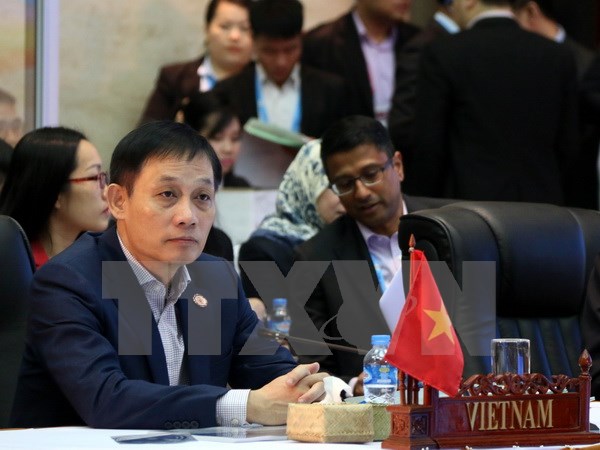 Lần đầu tiên công bố "Sách Xanh Ngoại giao Việt Nam 2015"
