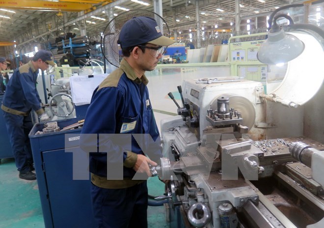 ADB hạ dự báo tăng trưởng của Việt Nam do ngành nông nghiệp giảm sút