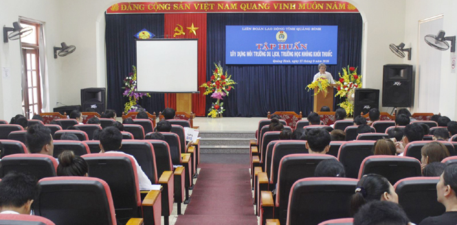Xây dựng môi trường du lịch và trường học không khói thuốc