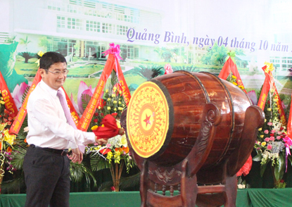 Trường đại học Quảng Bình khai giảng năm học 2016-2017