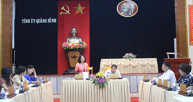 Đồng chí Trưởng ban Dân vận Trung ương làm việc với Ban Thường vụ Tỉnh ủy
