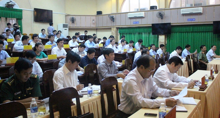 Phát huy sức mạnh tổng hợp của cả hệ thống chính trị, lãnh đạo thực hiện thắng lợi nhiệm vụ năm 2016  (*)