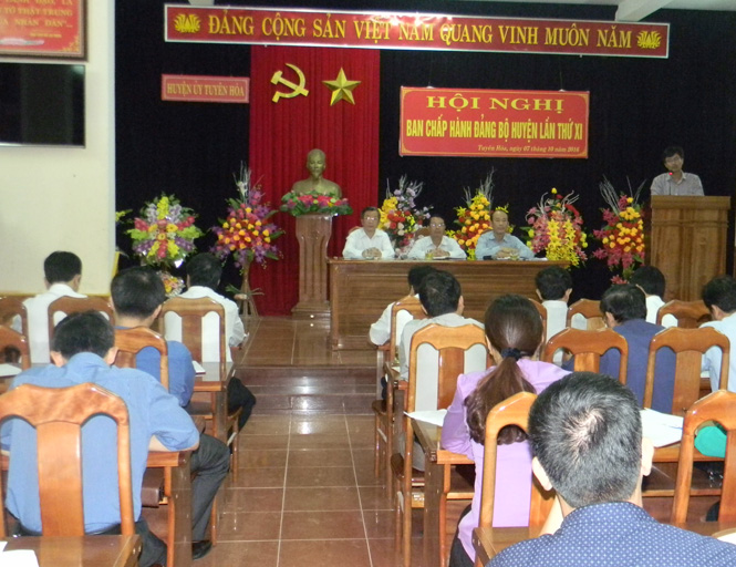 Đảng bộ huyện Tuyên Hoá: Hội nghị Ban chấp hành lần thứ XI