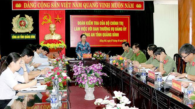 Đoàn Kiểm tra của Bộ Chính trị làm việc với Đảng ủy Công an tỉnh