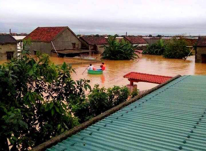 Thị xã Ba Đồn: Nhiều khu dân cư vẫn đang bị cô lập hoàn toàn