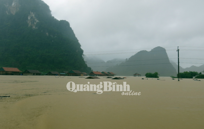 Báo Quảng Bình kêu gọi ủng hộ đồng bào bị lũ lụt
