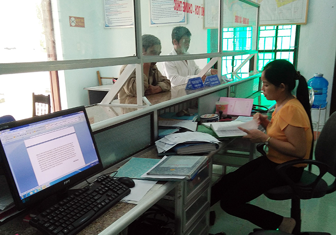 Công chức tư pháp-hộ tịch cơ sở: Liệu có quá tải về công việc?