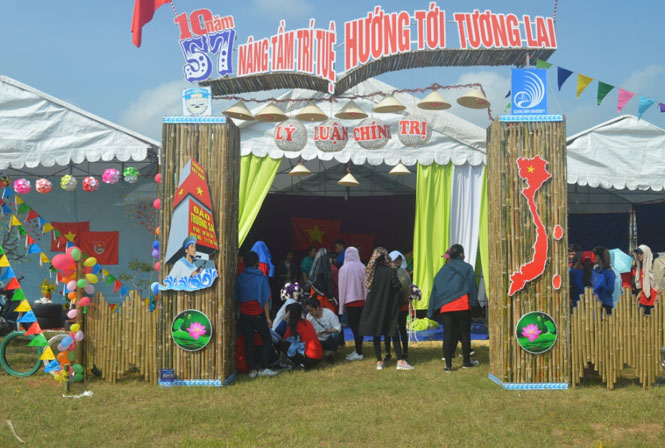 Trường đại học Quảng Bình: Hội trại kỷ niệm 57 năm xây dựng và phát triển