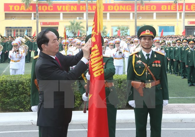 Chủ tịch nước trao tặng huân chương cho Học viện Kỹ thuật Quân sự