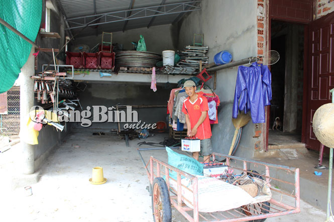 Trắng đêm canh lũ