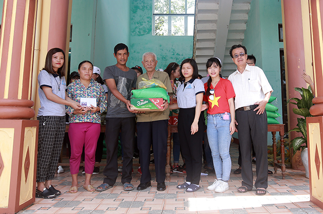 Hội đồng hương Quảng Bình tại Hà Nội: Huy động gần 500 triệu đồng ủng hộ đồng bào bị thiệt hại do lũ lụt