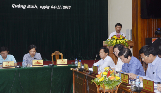 Tập trung khắc phục hậu quả lũ lụt và triển khai sản xuất vụ đông-xuân 2016-2017