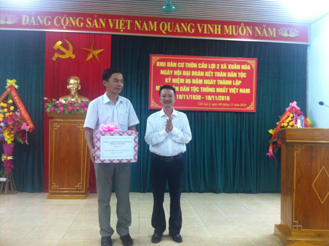 Lãnh đạo Ủy ban MTTQVN tỉnh tham dự ngày hội "Đại đoàn kết toàn dân tộc" tại xã Xuân Hóa