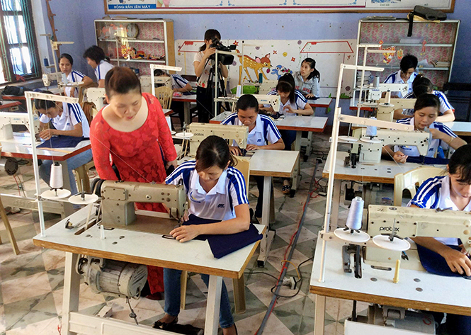Giải quyết việc làm cho thanh niên miền núi: Nhiều khó khăn cần tháo gỡ