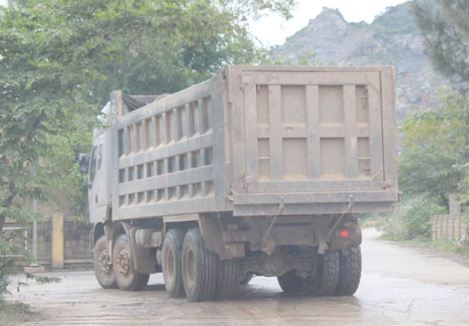 Tập trung xử lý nghiêm phương tiện giao thông đường bộ hết niên hạn sử dụng, quá hạn kiểm định