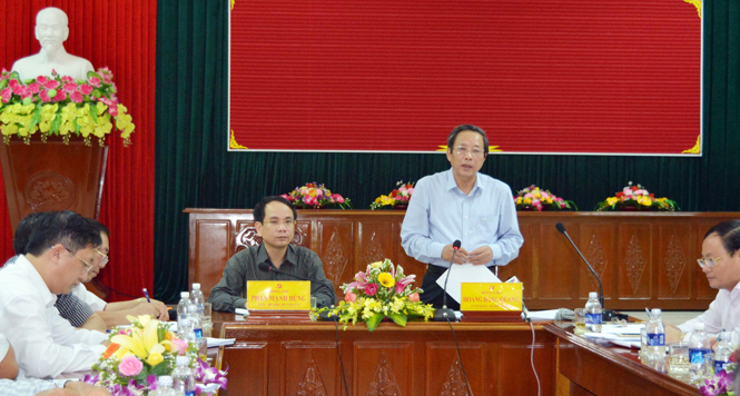 Đồng chí Bí thư Tỉnh ủy làm việc với lãnh đạo huyện Quảng Ninh