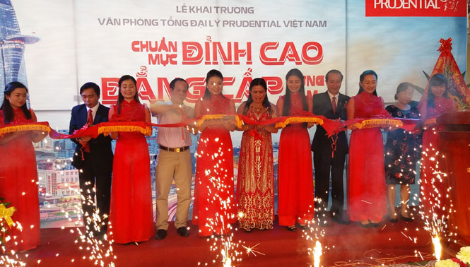 Khai trương Văn phòng Tổng đại lý Prudential tại thị xã Ba Đồn