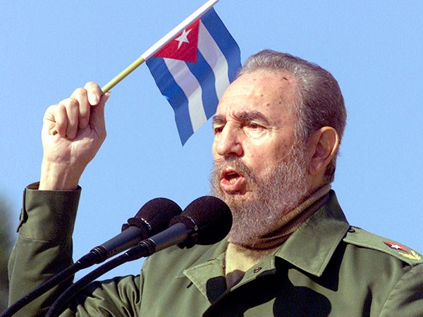 Lãnh tụ vĩ đại của cách mạng Cuba Fidel Castro qua đời ở tuổi 90