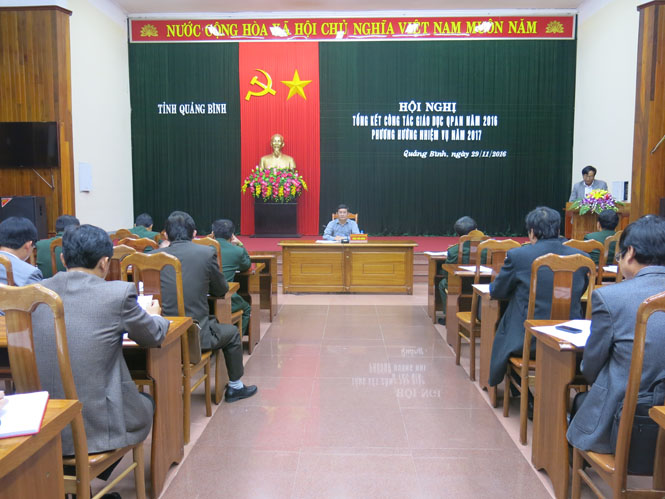 Triển khai công tác giáo dục quốc phòng an ninh năm 2017