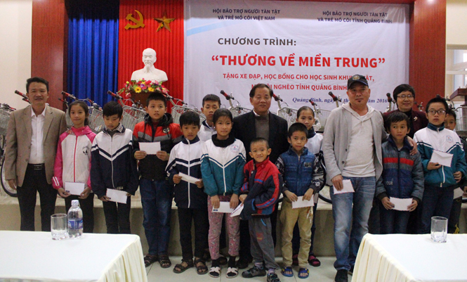 Tổ chức chương trình "Thương về miền Trung" tại Quảng Bình