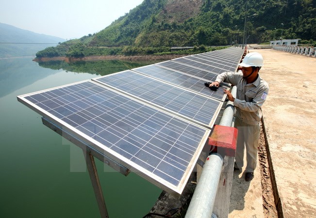 Điều chỉnh chủ trương đầu tư Dự án điện mặt trời tỉnh Quảng Bình