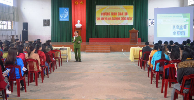 Giao lưu "Sinh viên với công tác phòng, chống ma túy"
