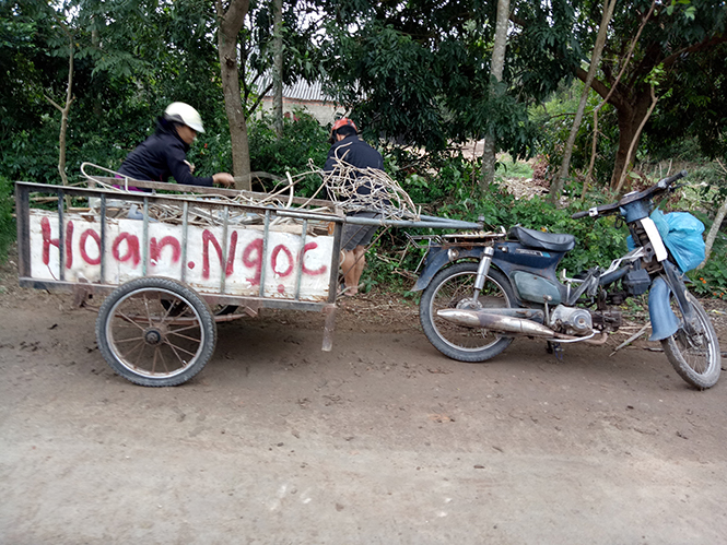 Nguy cơ tai nạn từ những chiếc xe máy cũ nát