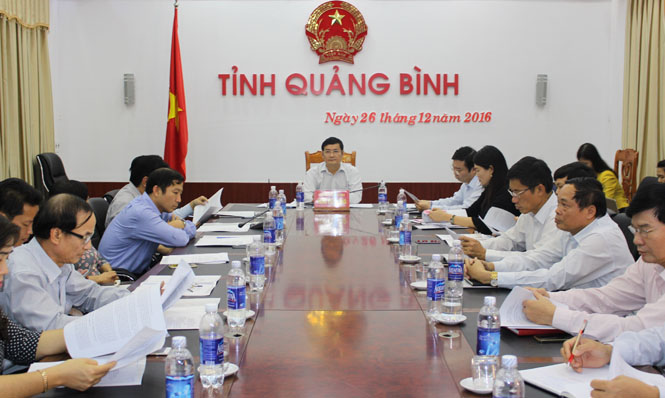 Hoàn thiện thể chế về tuyển dụng, sử dụng đội ngũ cán bộ, công chức, viên chức