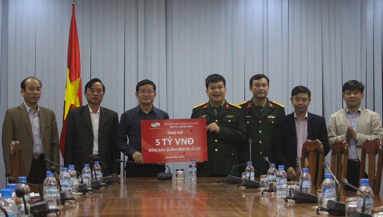 Tập đoàn Viễn thông Quân đội hỗ trợ Quảng Bình 5 tỷ đồng