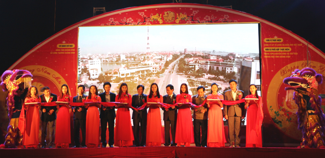 Khai mạc hội chợ Xuân Đinh Dậu Quảng Bình 2017