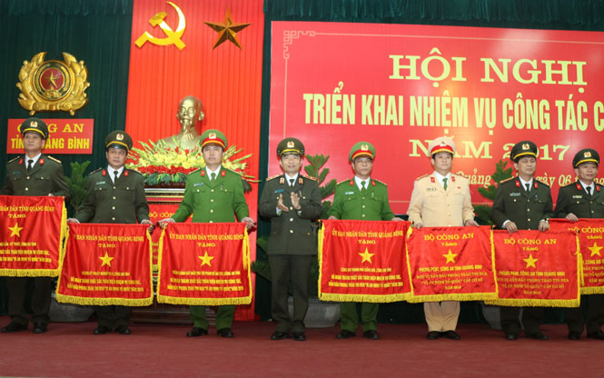 Xây dựng lực lượng Công an nhân dân trong sạch, vững mạnh, cách mạng, chính quy, tinh nhuệ