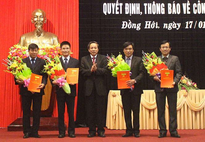 Thường trực Tỉnh ủy: Công bố các quyết định, thông báo về công tác cán bộ
