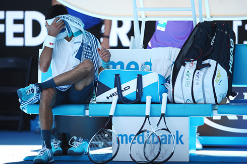 Thua sốc tay vợt châu Á, Djokovic chia tay Australian Open 2017