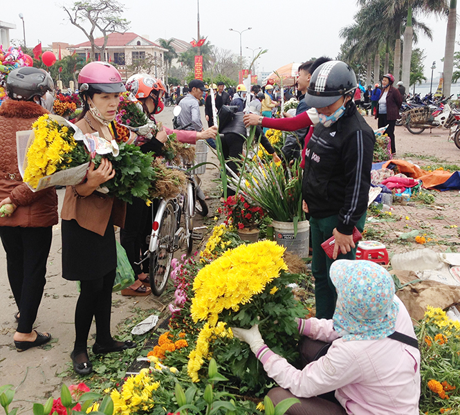 Đón Tết Đinh Dậu trong không khí đầm ấm, vui tươi