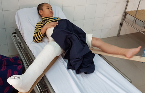 Hà Nội: Cách chức Hiệu trưởng, Hiệu phó Trường tiểu học Nam Trung Yên