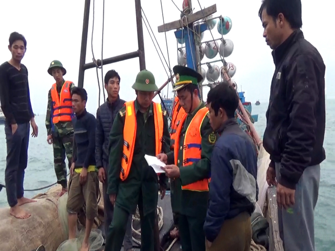 Phát hiện 6 đối tượng dùng mìn tự chế đánh bắt hải sản trái phép