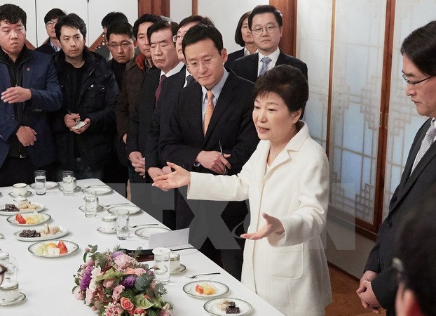 Liệu Tổng thống bị luận tội Park Geun-hye có tự nguyện từ chức?