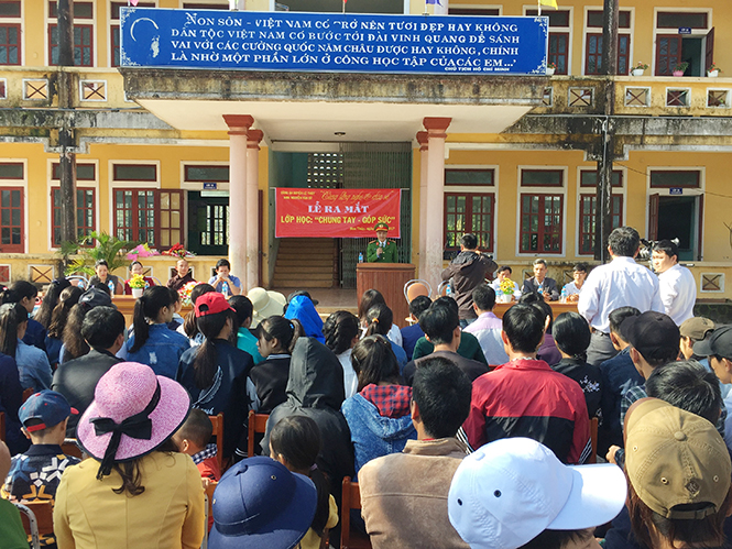 Lớp học và người "thầy" đặc biệt