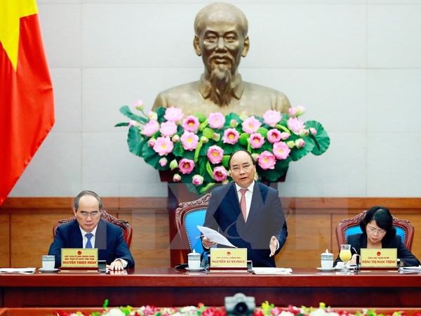 Thủ tướng: Khen thưởng phải hướng vào người lao động trực tiếp