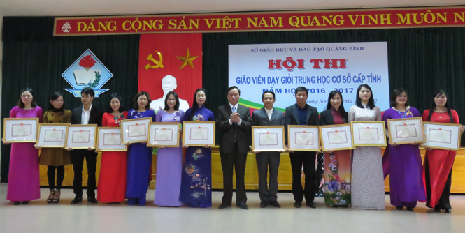 129 thầy cô giáo đạt danh hiệu Giáo viên dạy giỏi THCS cấp tỉnh