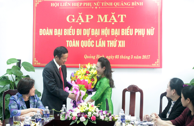 Gặp mặt Đoàn đại biểu dự Đại hội Phụ nữ toàn quốc lần thứ XII