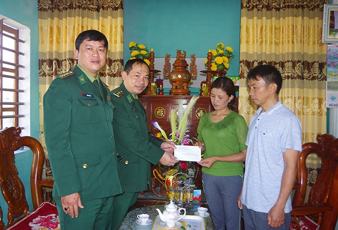 BĐBP Quảng Bình: Thăm, tặng quà đối tượng chính sách