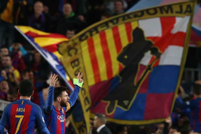 Thế giới "không ngủ" với cuộc ngược dòng lịch sử của Barca