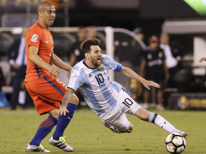Argentina - Chile lại đá "chung kết"