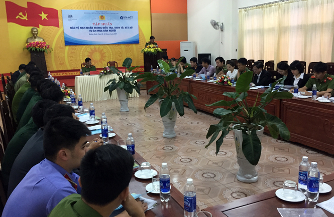 Hội nghị tập huấn về bảo vệ nạn nhân trong quá trình điều tra truy tố và xét xử vụ án mua bán người