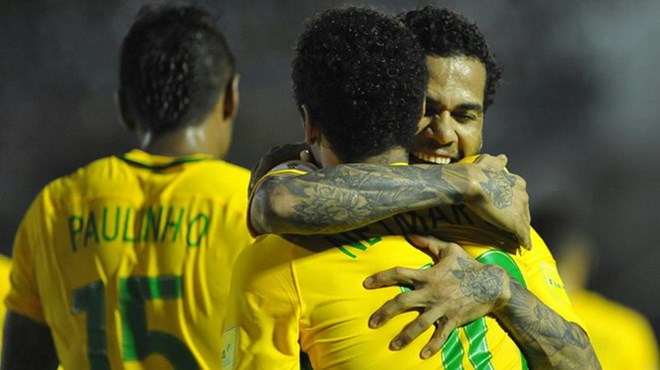 Bảng xếp hạng FIFA: Brazil trở lại số 1, Việt Nam áp sát Thái Lan