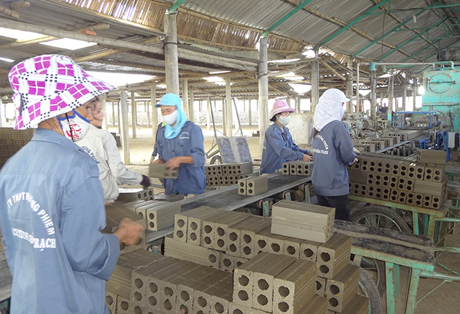 Bố Trạch: Sát cánh cùng cộng đồng doanh nghiệp