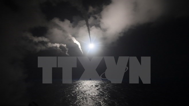 Tấn công Syria : Một mũi tên nhắm 7 "đích" của Donald Trump